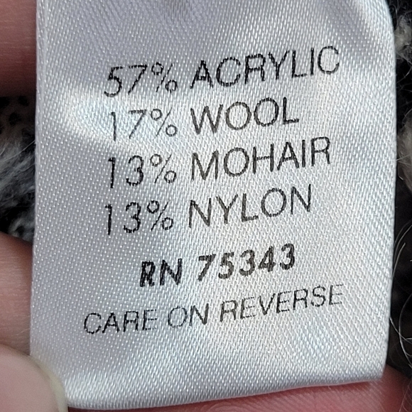 Chiaramente Italian Wool Luxury Cardigan Size Small - Picture 5 of 5